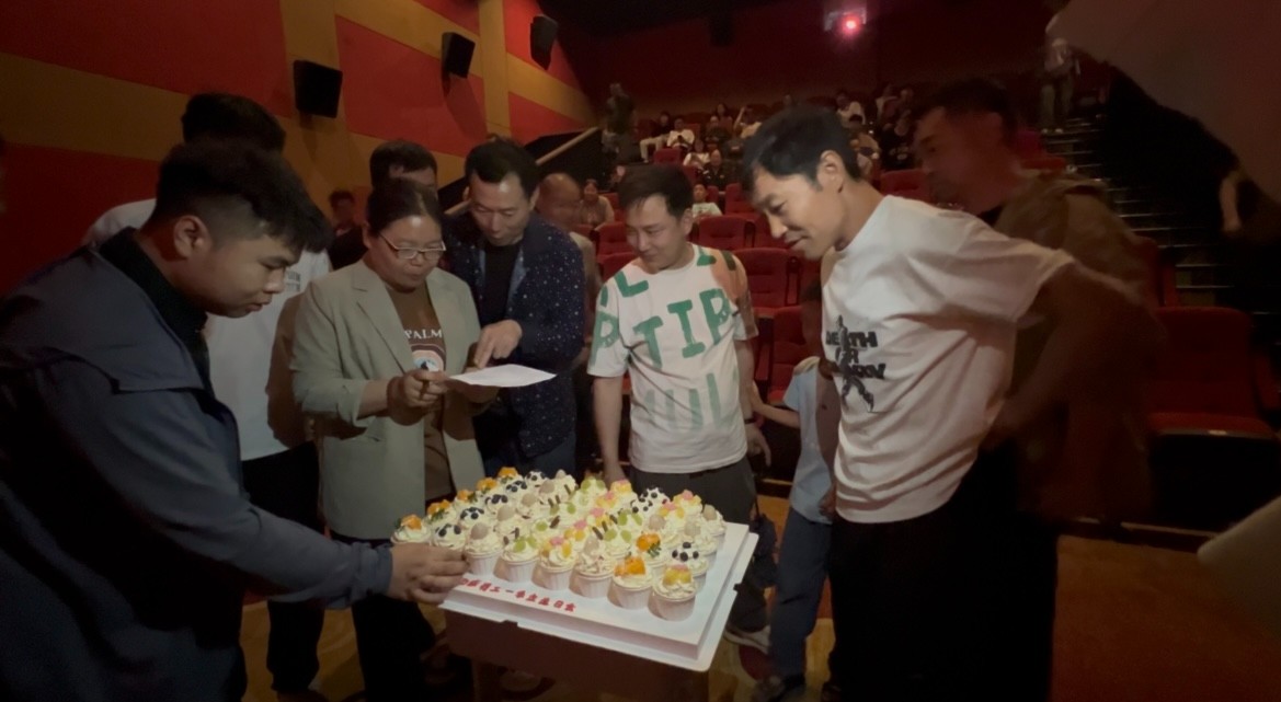 品甜蜜、享光影、領(lǐng)好禮 —— 力威實(shí)業(yè)2026第一季度員工生日會(huì)溫馨落幕