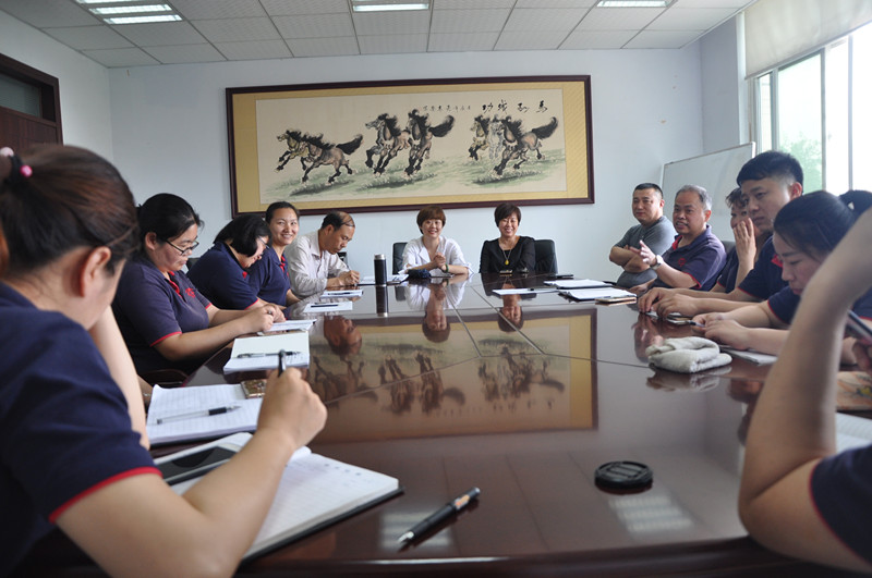 力威員工財(cái)稅知識(shí)培訓(xùn)---不斷學(xué)習(xí)